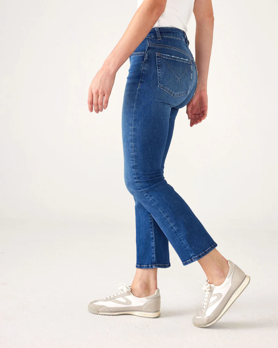 Nomad Cropped