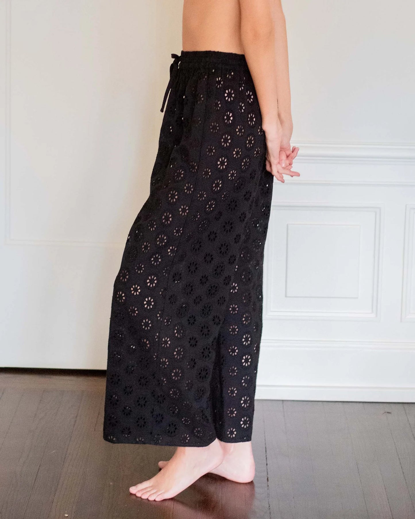 Daisy Eyelet Pant